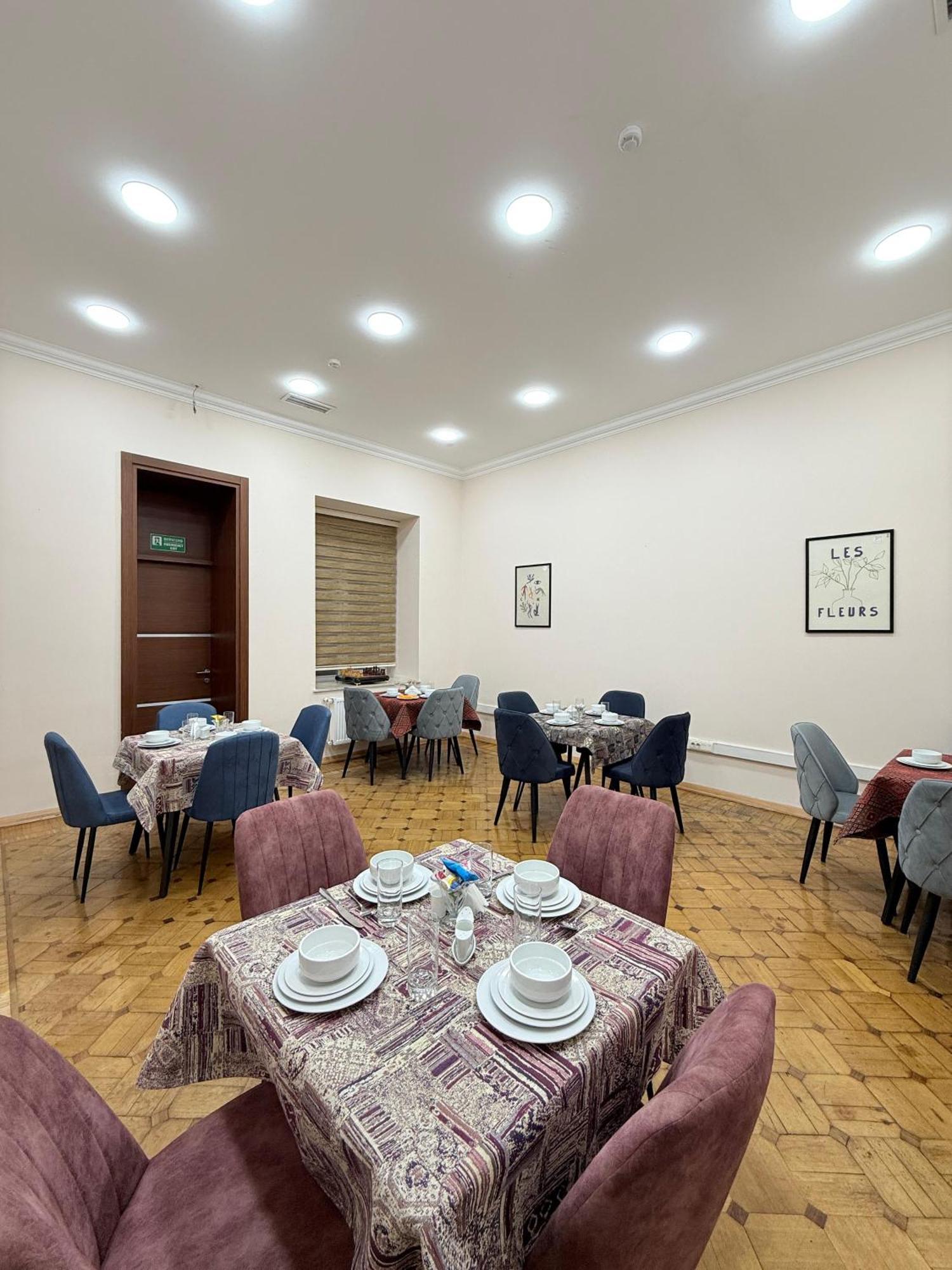 Alara Inn Hostel & Hotel Baku Exterior foto